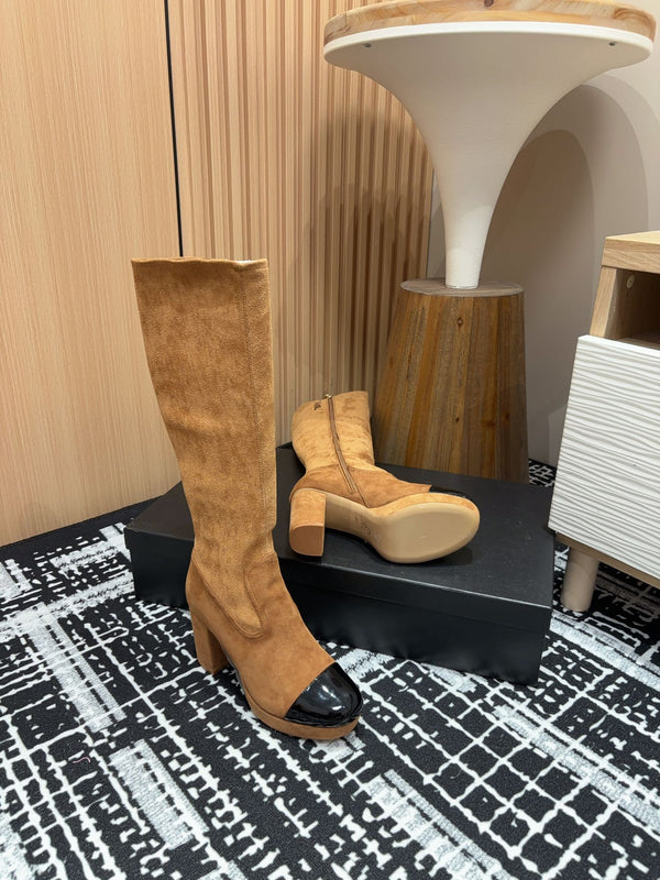 Stivali alti CC 90mm in pelle scamosciata marrone nera