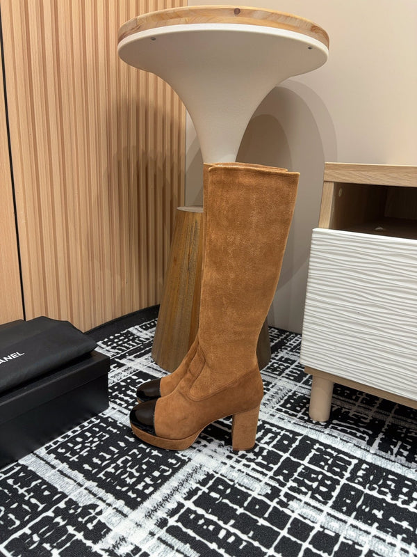 Stivali alti CC 90mm in pelle scamosciata marrone nera