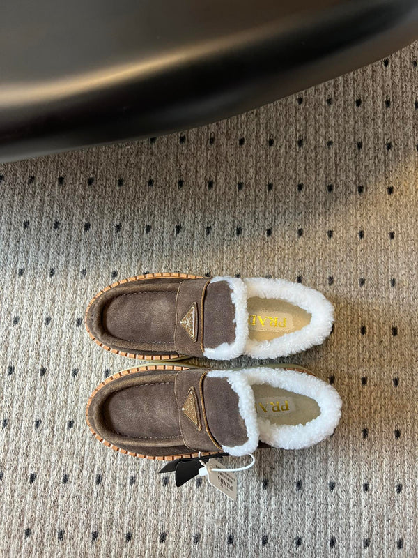 Prada 25s platform ankle boots brown suede and wool 538439