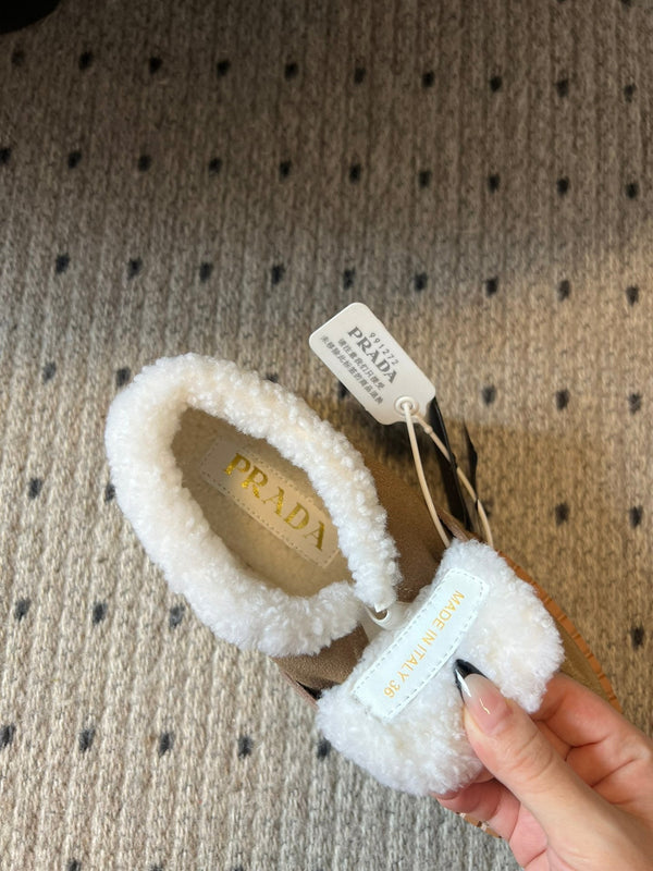 Prada 25s platform ankle boots light brown suede and wool 538440