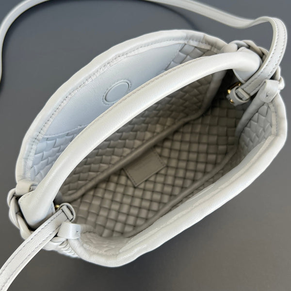 BV Small Cobble Top Handle 23cm Pelle di agnello grigia