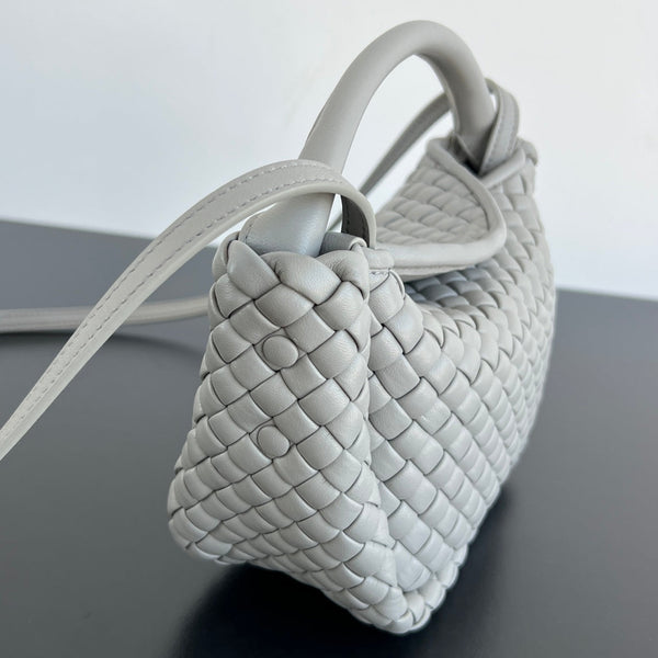 BV Small Cobble Top Handle 23cm Pelle di agnello grigia