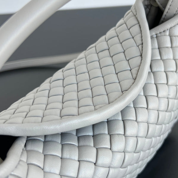 BV Small Cobble Top Handle 23cm Pelle di agnello grigia