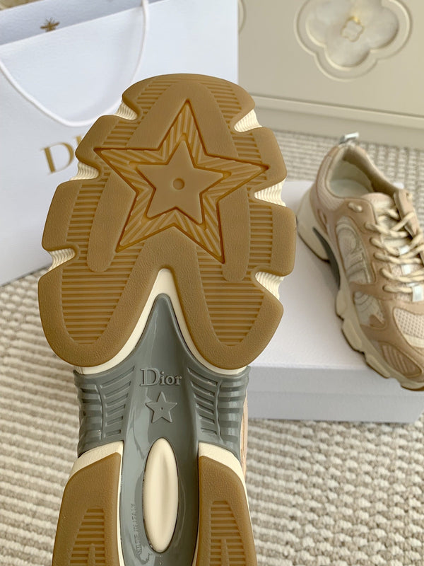 CD Chrono Sneaker In Light Brown And Ivory White Mesh Fabric And Suede 105379