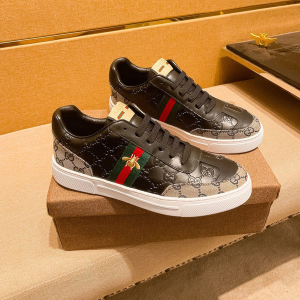 Sneaker GG ACE da uomo in pelle di vacchetta nera 473312