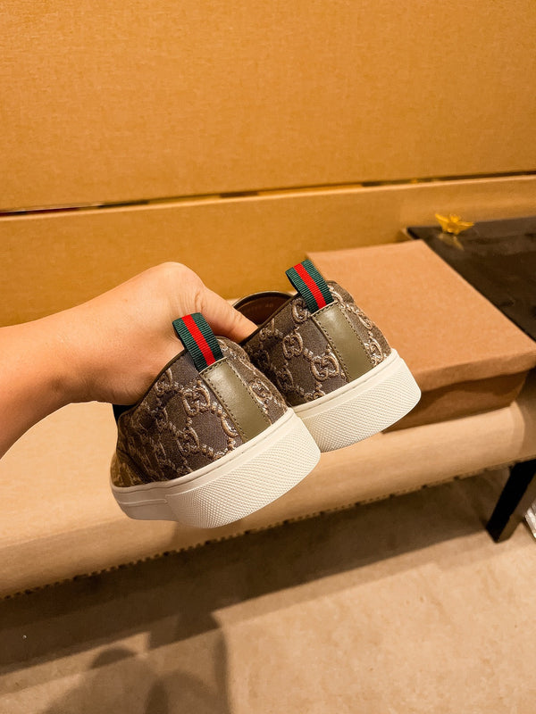 GG Men's Slip on Loafer Brown Fabric 477012