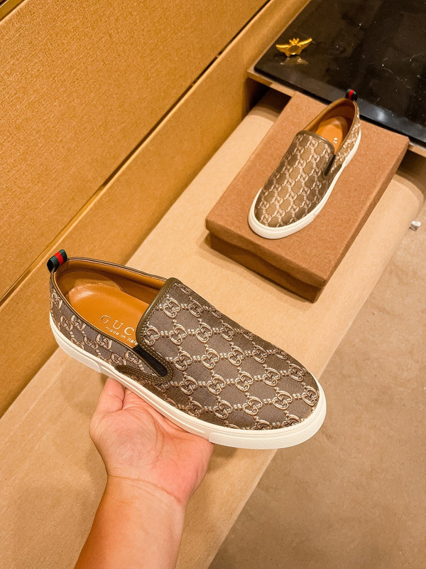 GG Men's Slip on Loafer Brown Fabric 477012