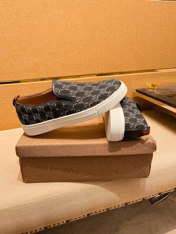 GG Men's Slip on Loafer Black Fabric 477013