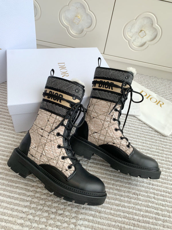 CD D-Major Ankle Boot In Dark Beige Mix Black Canvas With Fleece Lining 105072