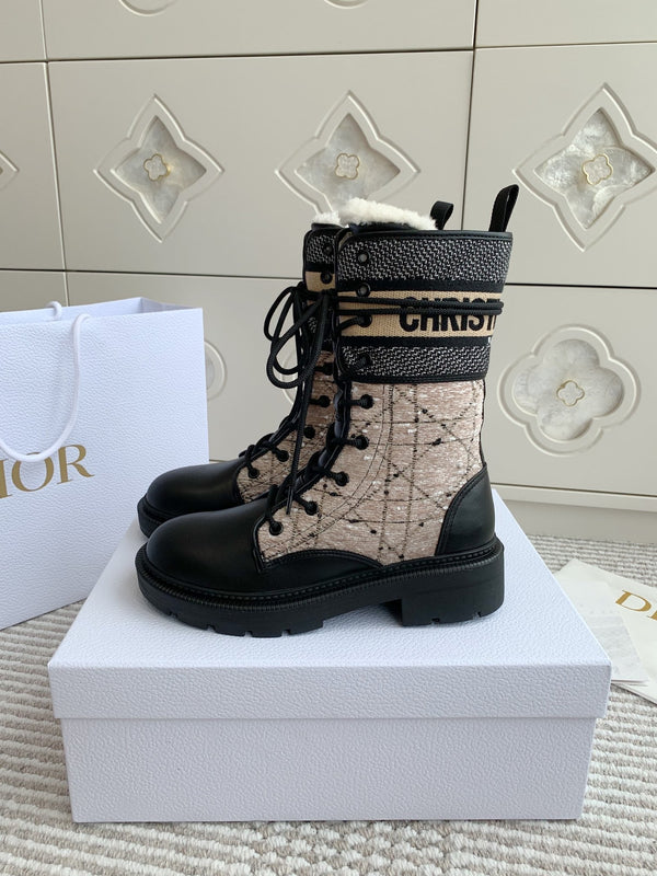 CD D-Major Ankle Boot In Dark Beige Mix Black Canvas With Fleece Lining 105072