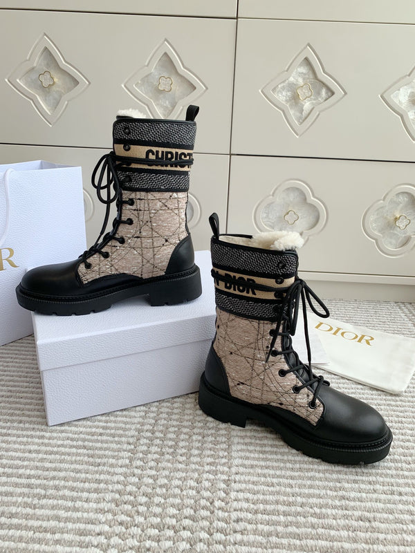 CD D-Major Ankle Boot In Dark Beige Mix Black Canvas With Fleece Lining 105072