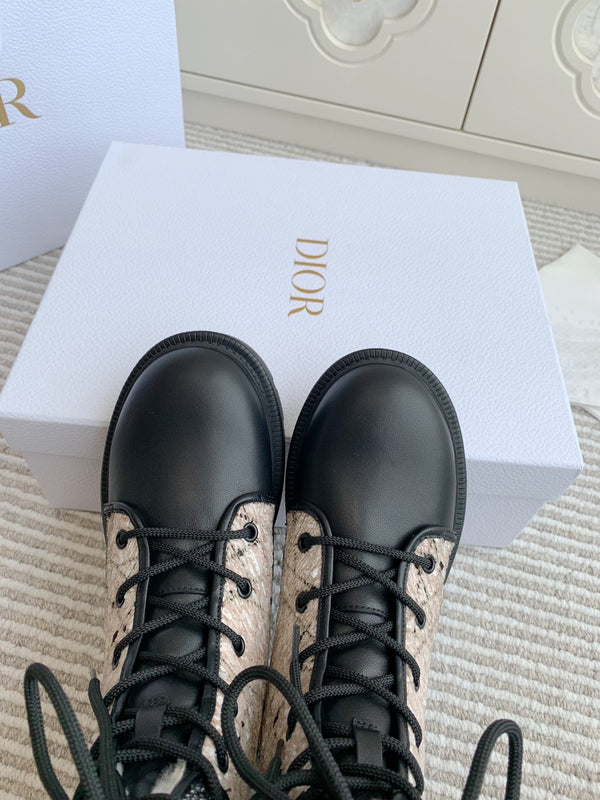 CD D-Major Ankle Boot In Dark Beige Mix Black Canvas And Cowhide 105071