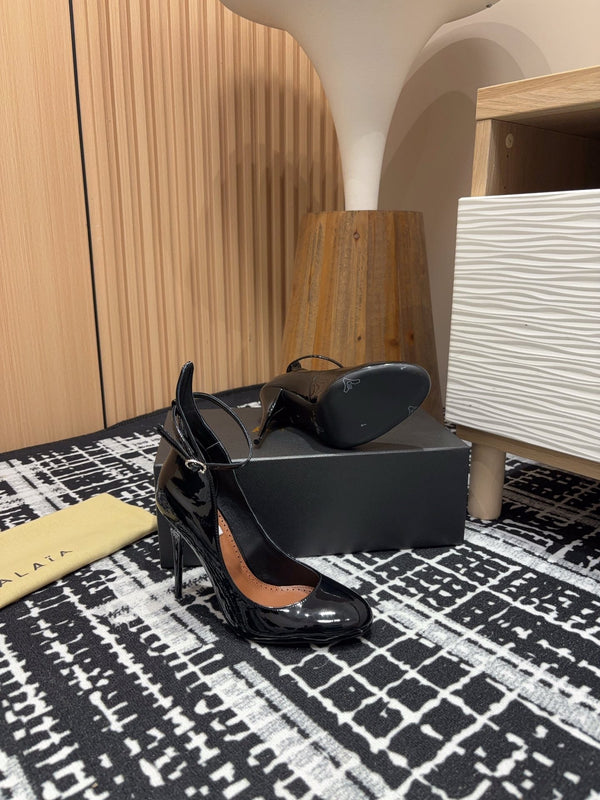 Alaia Decollete Pumps 105mm In Black Glossy Cowhide 121909