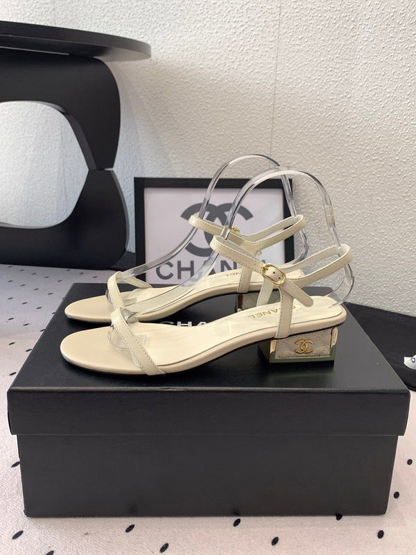 Sandalo CC in pelle di agnello bianca 147089