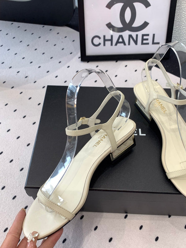 Sandalo CC in pelle di agnello bianca 147089