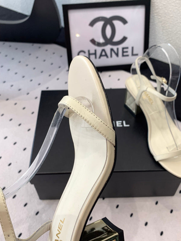 Sandalo CC in pelle di agnello bianca 147093