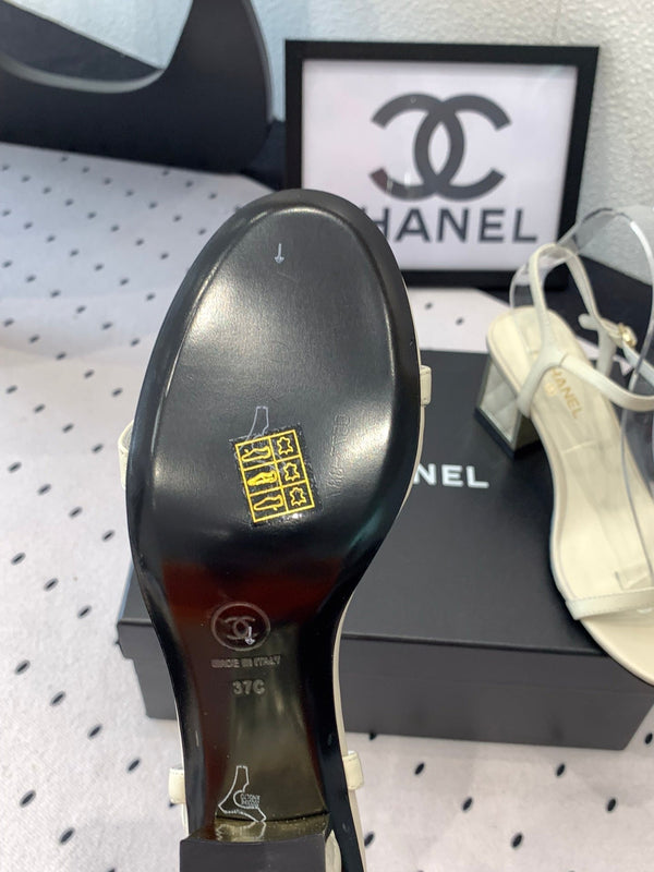 Sandalo CC in pelle di agnello bianca 147093