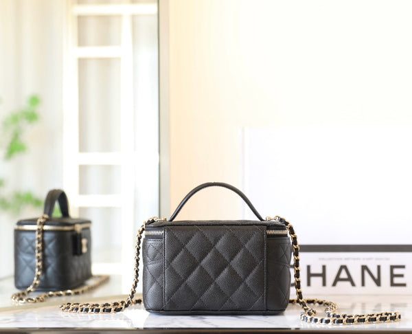 CC 25C Vanity 17cm Pelle di vitello grana nera