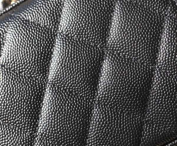 CC 25C Vanity 17cm Pelle di vitello grana nera