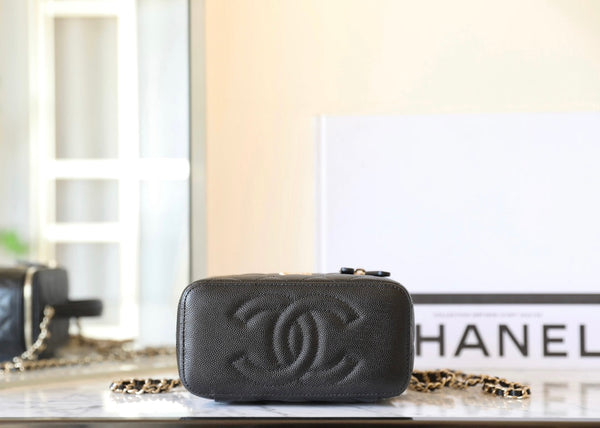 CC 25C Vanity 17cm Pelle di vitello grana nera