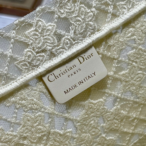 CD Fish Shreds White Book Tote 42cm Bag Canvas 336594