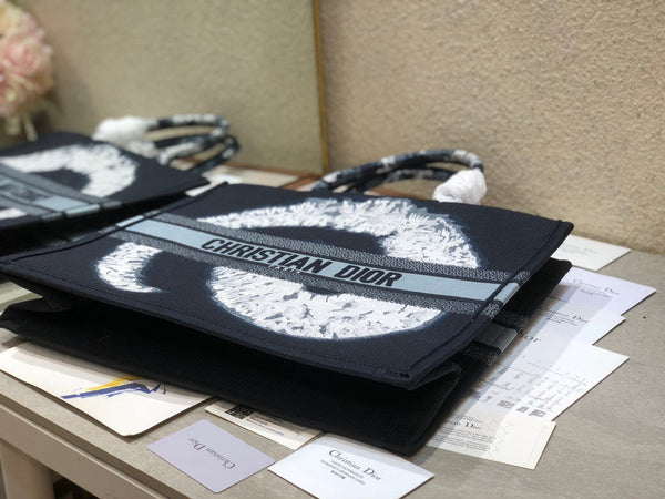 Borsa in tela CD Galaxy Book Tote 42 cm 336582