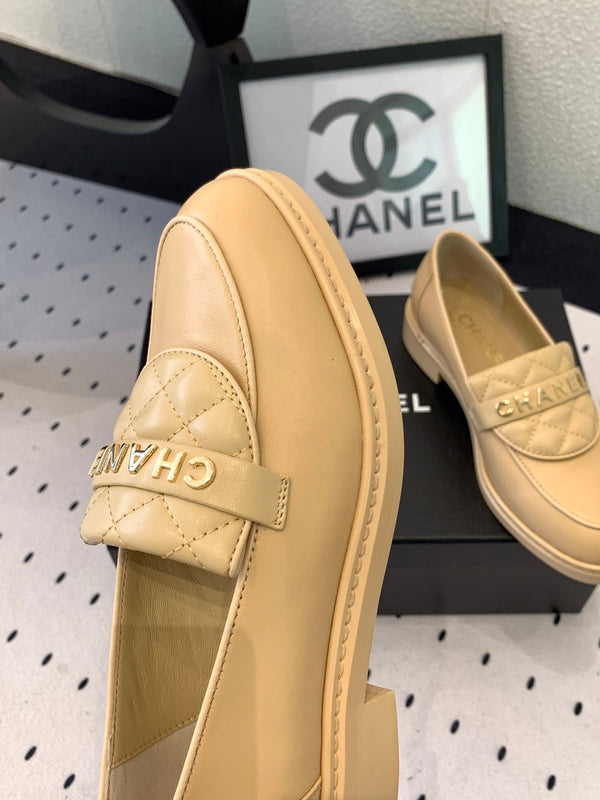 CC Moccasins In Beige Cowhide 147017