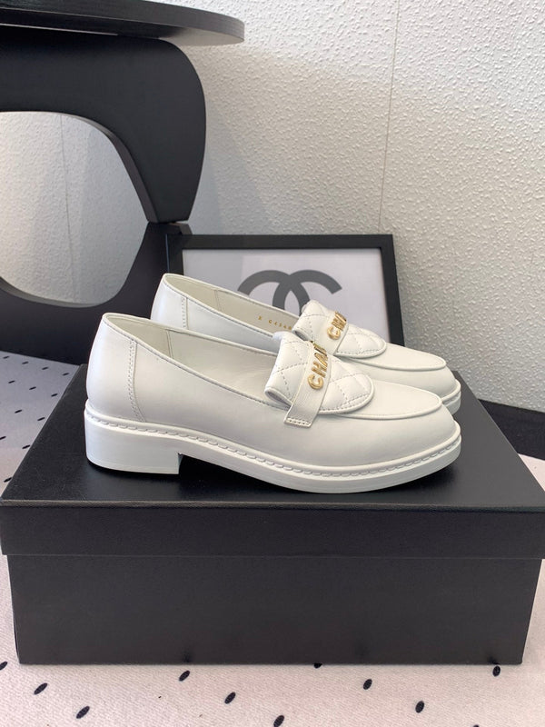 CC Moccasins In White Cowhide 147018
