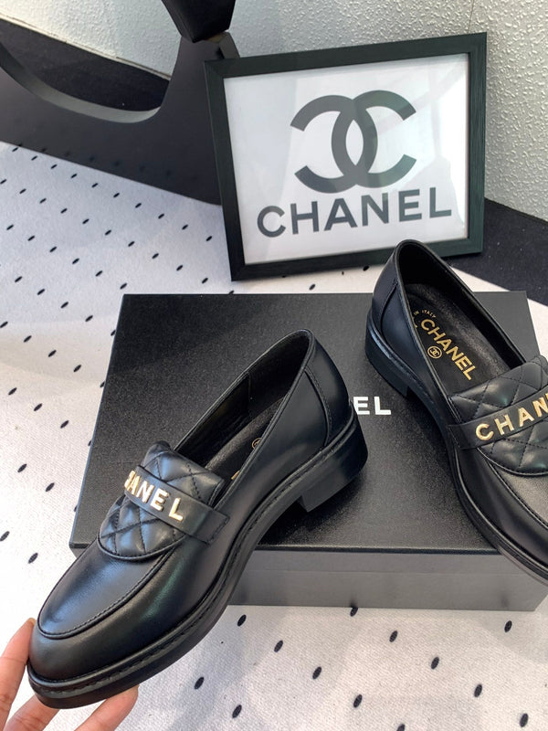 Mocassini CC in pelle di vacchetta nera 147019