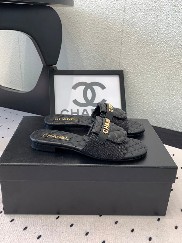 Ciabatte CC in pelle bovina trapuntata nera 147027