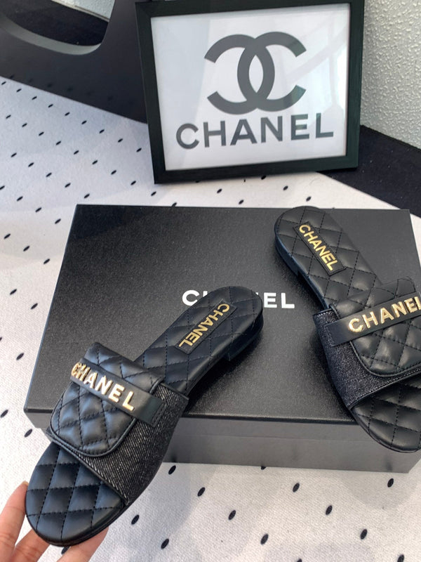 Ciabatte CC in pelle bovina trapuntata nera 147027