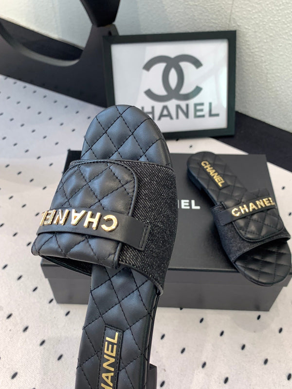 Ciabatte CC in pelle bovina trapuntata nera 147027