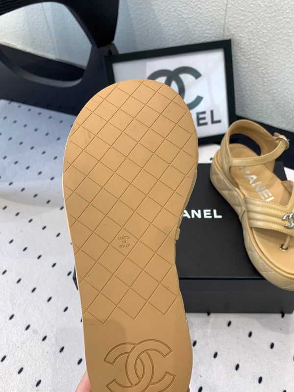 CC Thong Sandals In Dark Beige Lambskin 147040