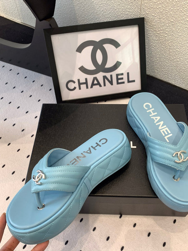 CC Thong Slippers In Could Blue Lambskin 147048