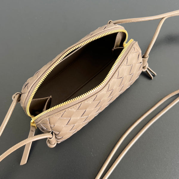 Borsa da concerto BV 18,5 cm in pelle di agnello marrone