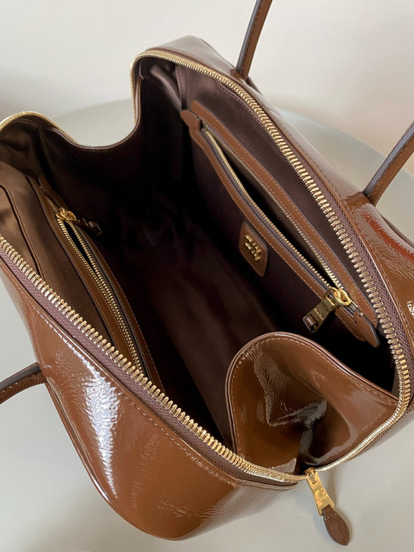 Beau Naplak 34cm Brown Patent Leather