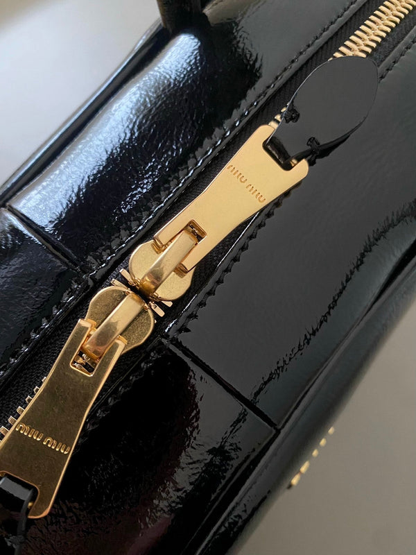 Beau Naplak 34cm Black Patent Leather