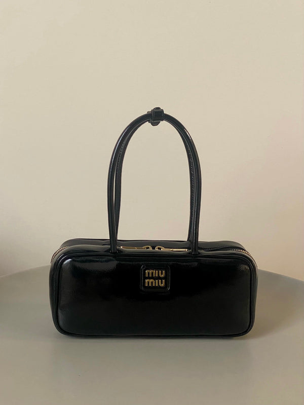 Beau Naplak 27cm Black Patent Leather