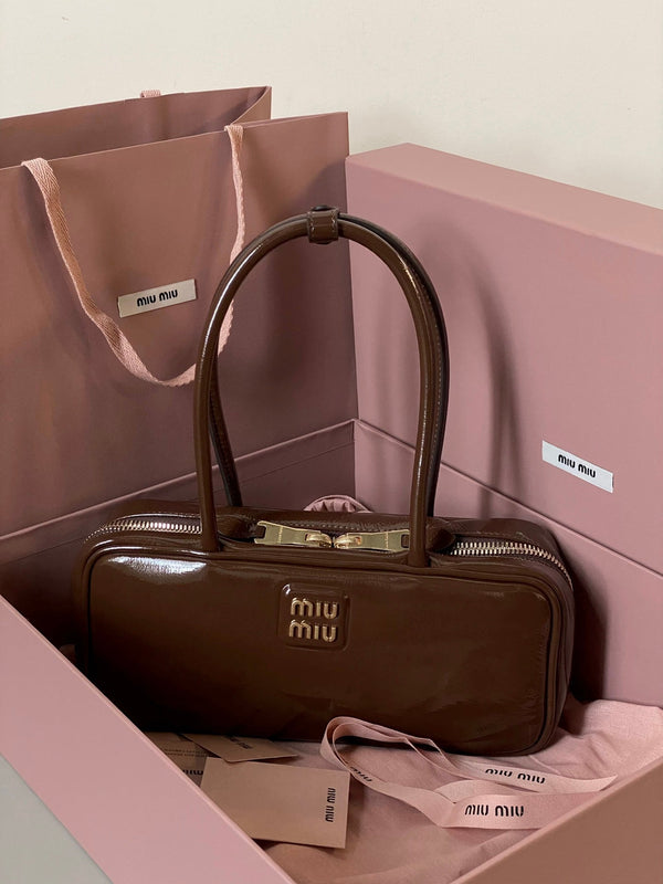 Beau Naplak 27cm Brown Patent Leather