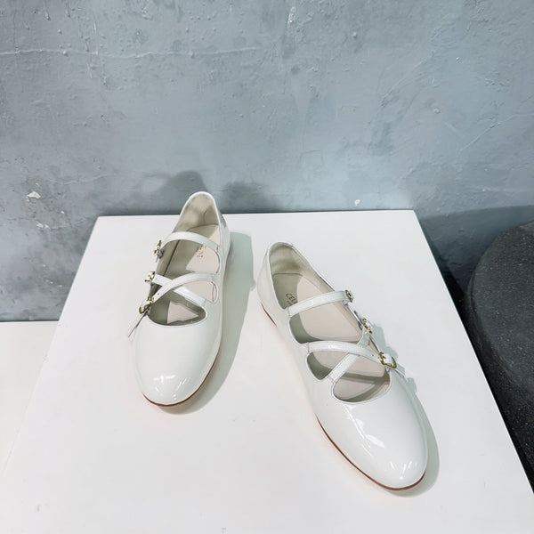 LES BALLERINES CELINE BABIES IN WHITE PATENT CALFSKIN