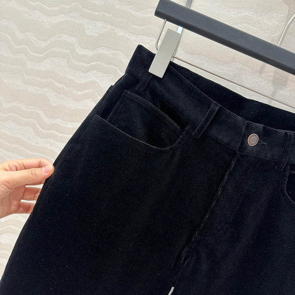 Pantaloni svasati in velluto Celine in cotone nero