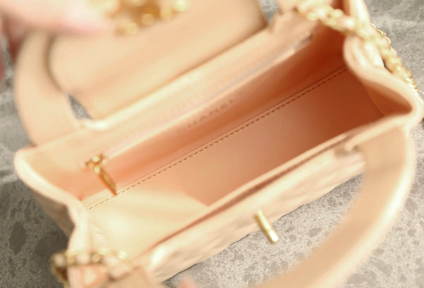 CC 24K Nano 19cm Kelly Shopper Bag Beige Patent Lambskin