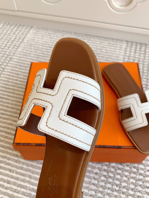 HM Oran Sandal White Sheepskin 291395