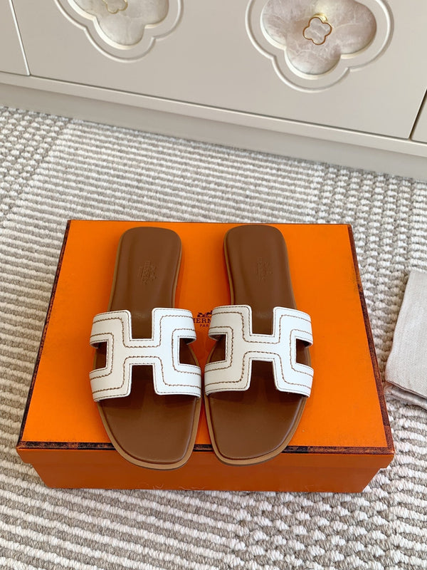 HM Oran Sandal White Sheepskin 291395