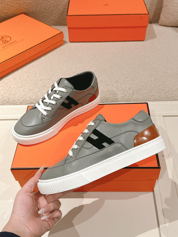 HM Baskets 25ss en cuir de vachette gris foncé 577534