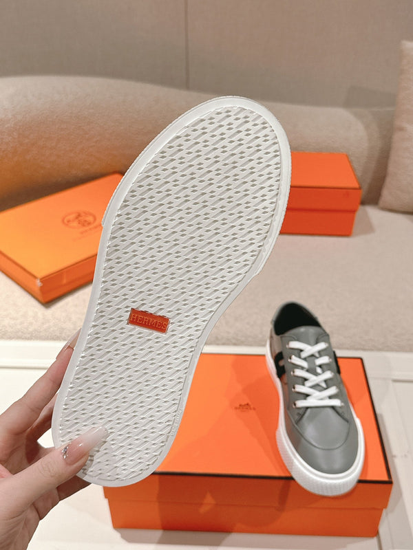 HM Baskets 25ss en cuir de vachette gris foncé 577534