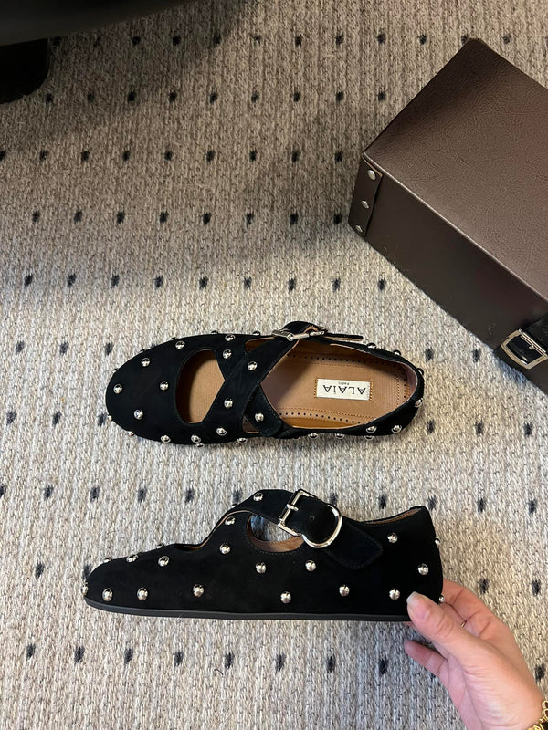 Alaia 25 Criss Cross con borchie Ballerine in pelle scamosciata nera di pecora 303693