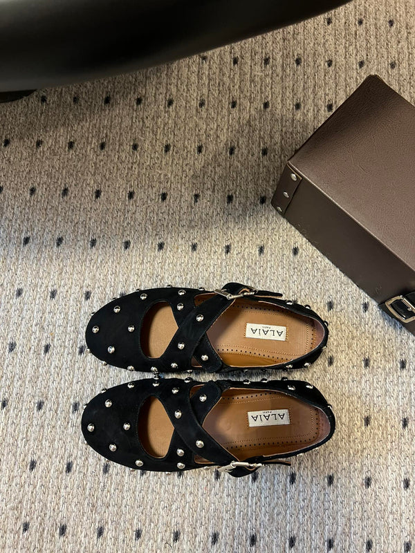 Alaia 25 Criss Cross con borchie Ballerine in pelle scamosciata nera di pecora 303693