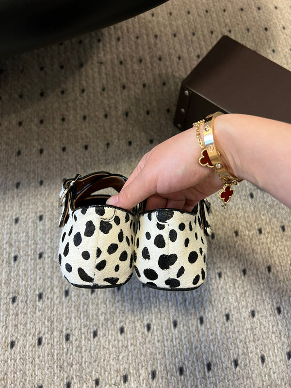 Alaia 25 Criss Cross With Stud Ballet Flats Black White Suede Sheepskin 303694