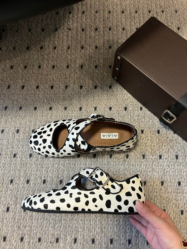 Alaia 25 Criss Cross With Stud Ballet Flats Black White Suede Sheepskin 303694